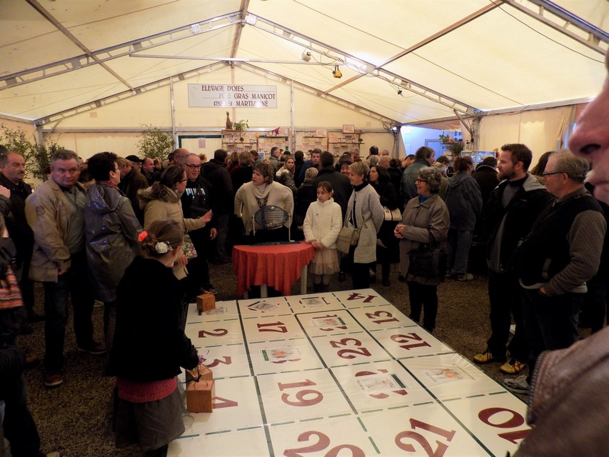 foule-loterie - Copie.JPG